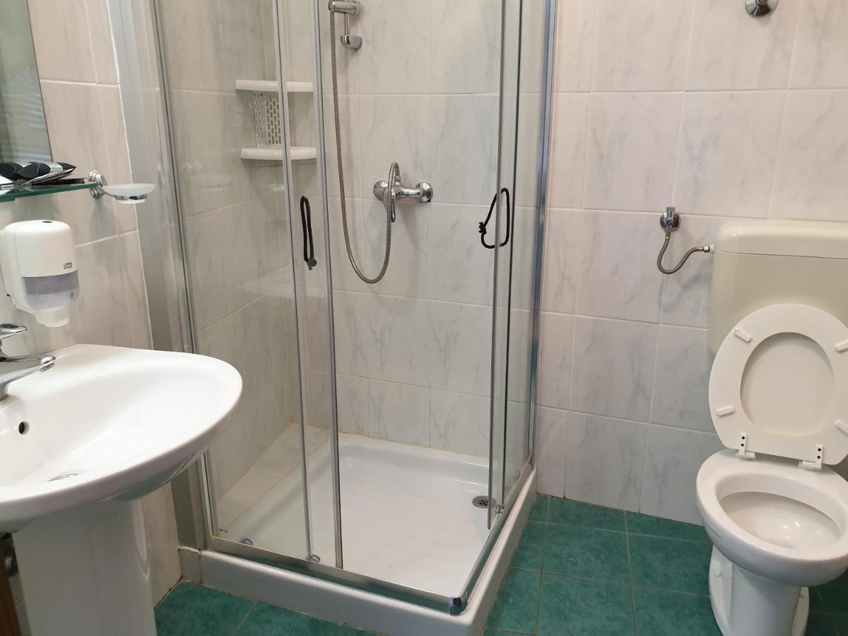 Sobe Mamalu Bed & Breakfast Valun Bagian luar foto