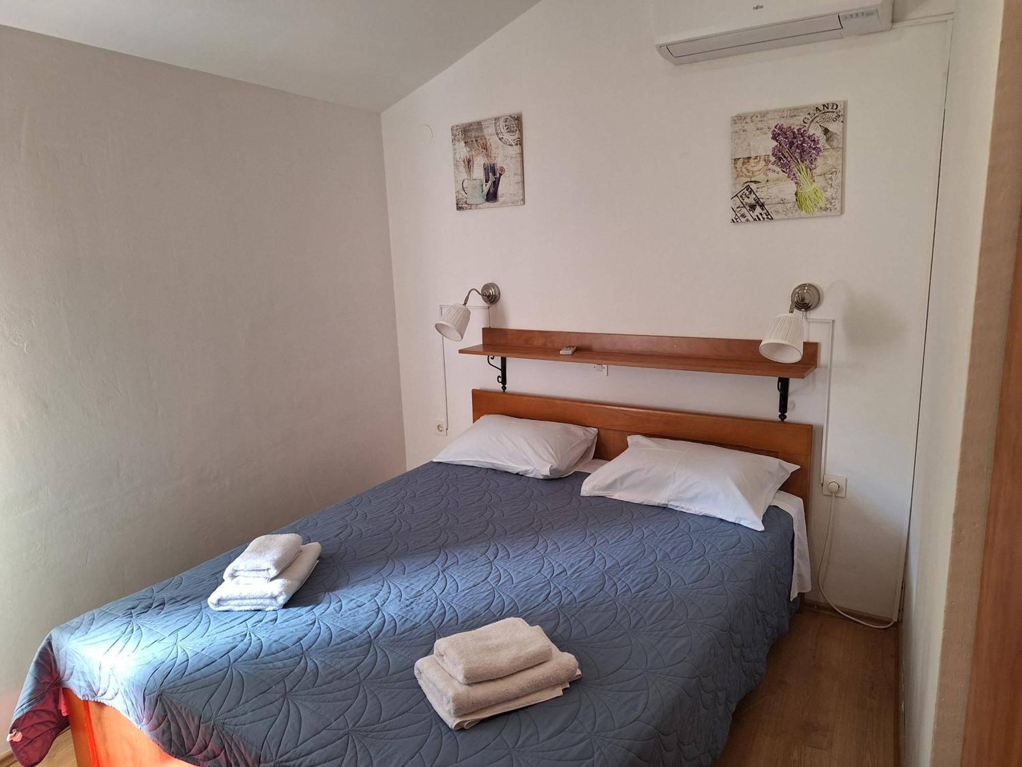 Sobe Mamalu Bed & Breakfast Valun Bagian luar foto